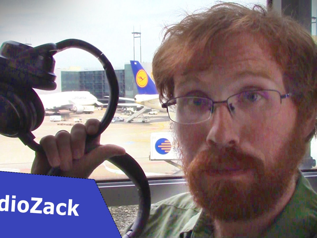 Best Noise-Cancelling Headphones for&nbsp;Flying